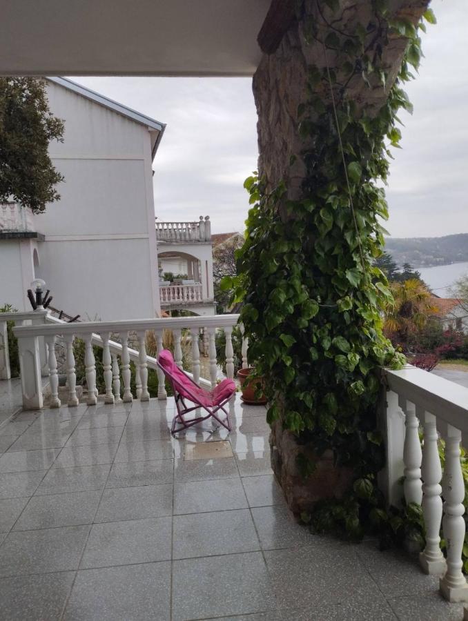Apartments Vila Lavanda Omišalj Extérieur photo
