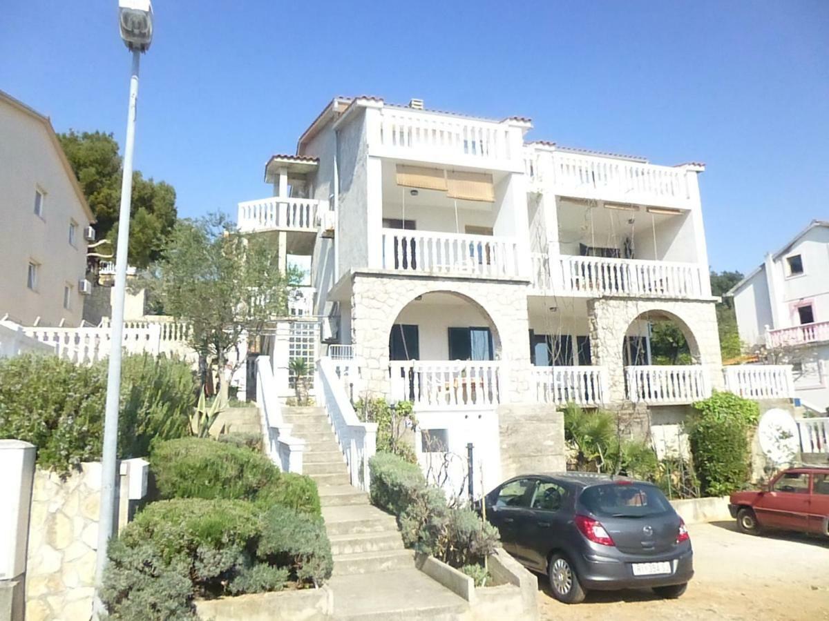 Apartments Vila Lavanda Omišalj Extérieur photo