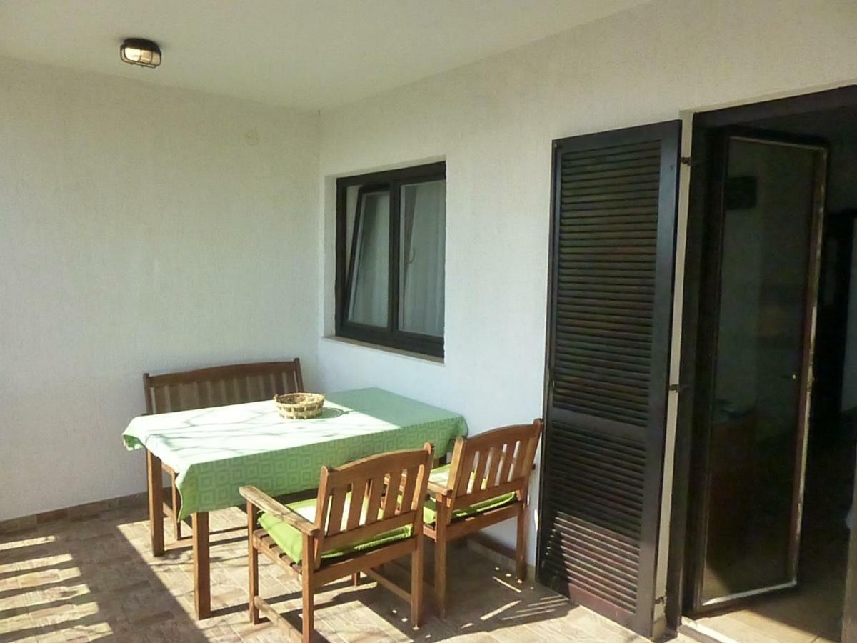 Apartments Vila Lavanda Omišalj Extérieur photo