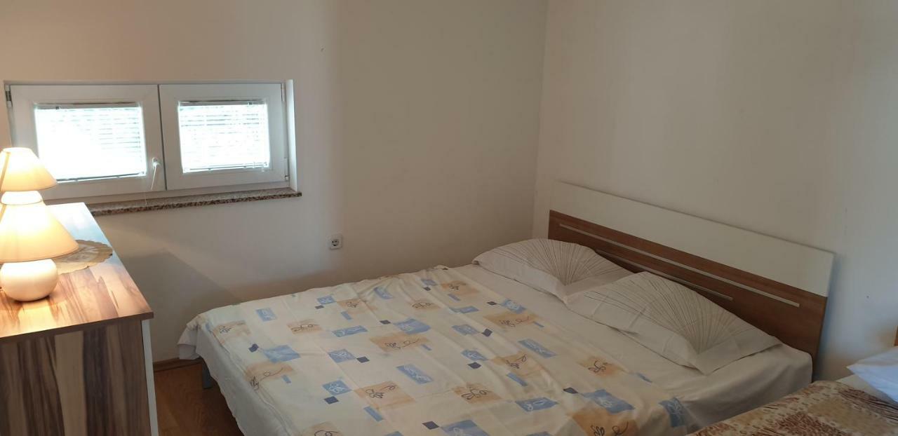 Apartments Vila Lavanda Omišalj Extérieur photo