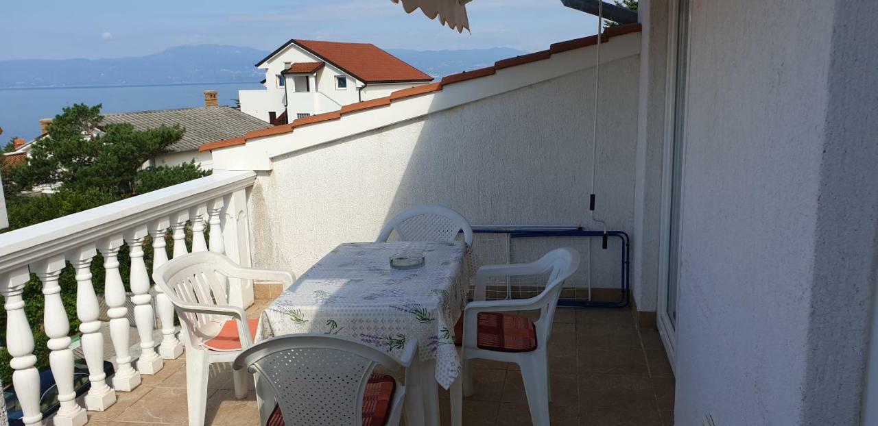 Apartments Vila Lavanda Omišalj Extérieur photo